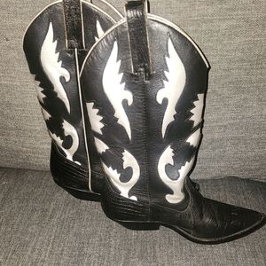 🔥 Circles Brand Western Cowboy Boots – Black & Silver Leather – Women’s 6M